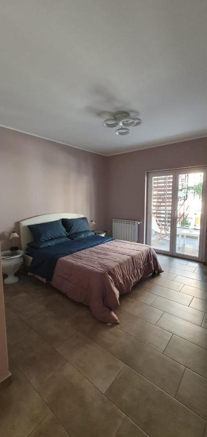Casa Glicine Apartment มิลาซโซ ภายนอก รูปภาพ